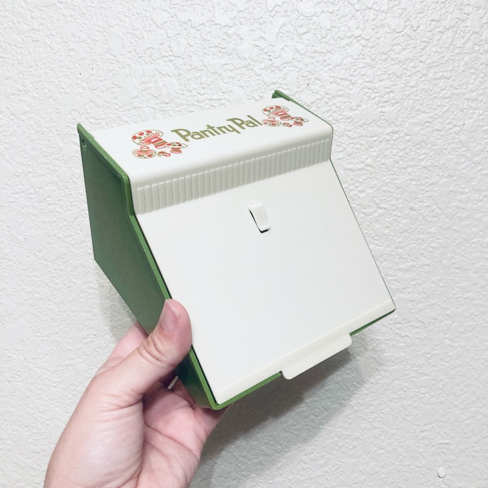 Vtg 1970s Pantry Pal Groovy Mushroom Recipe Box Stand Avocado Green Cottagecore